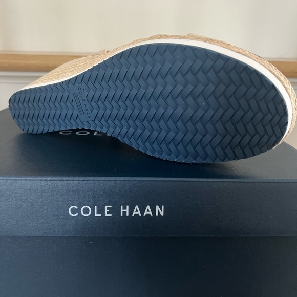 🚨Price Drop! NWT Cole Haan Cloudfeel Espadrille, size 10.5 - Picture 3 of 4
